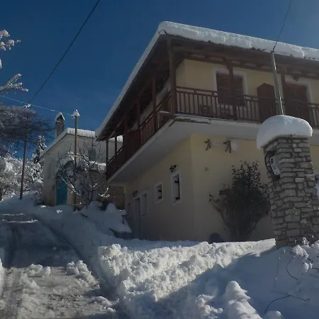 Aparthotel Enoikiazomena Petropoulos