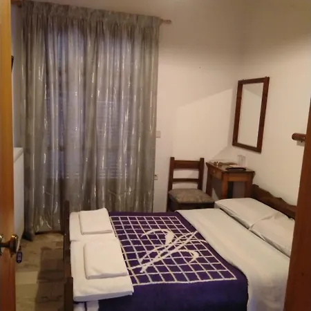 Enoikiazomena Petropoulos Aparthotel
