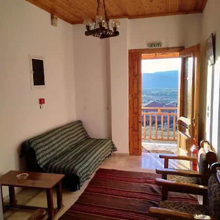 Enoikiazomena Petropoulos Aparthotel