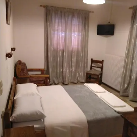 Aparthotel Enoikiazomena Petropoulos *