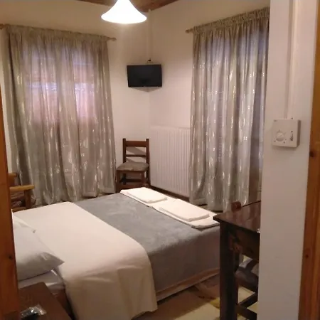 Enoikiazomena Petropoulos Aparthotel